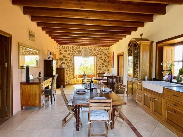 Tara, the horse farm for mindfulness & communication: Finca